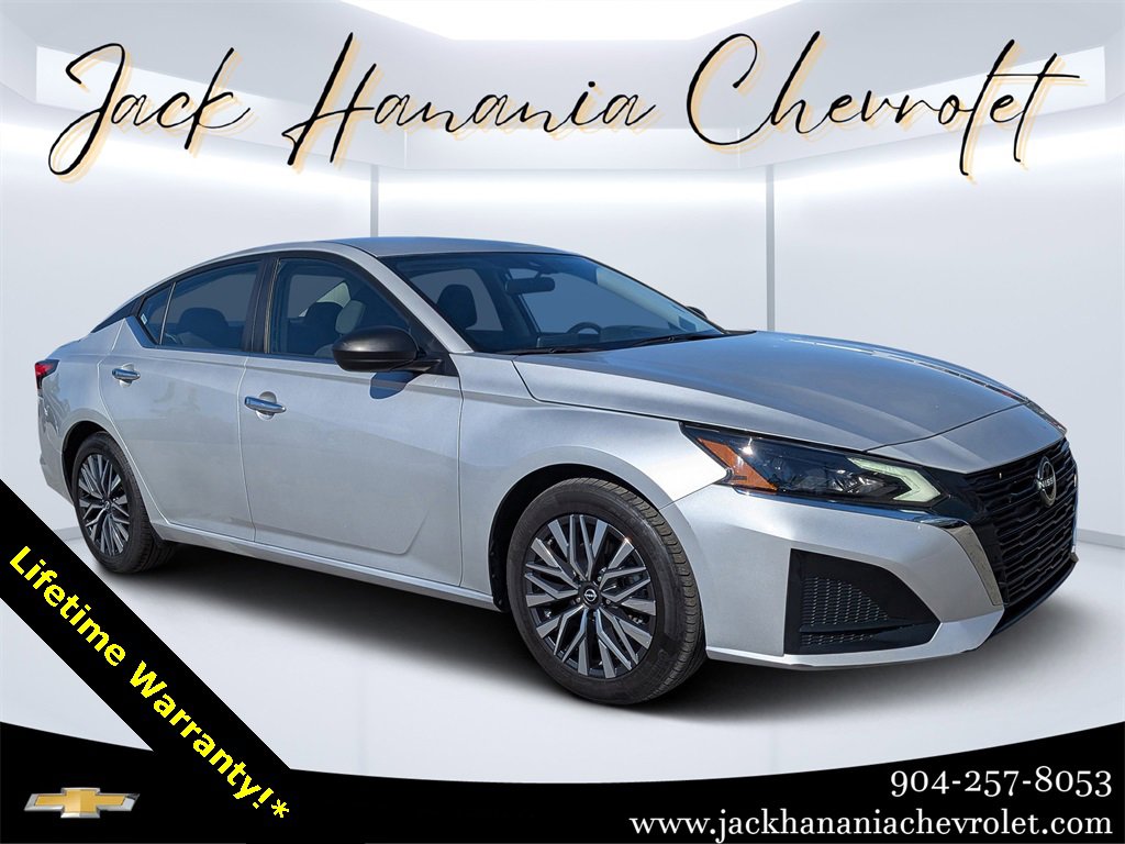 2024 Nissan Altima SV