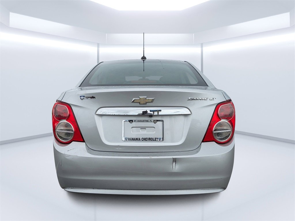 2015 Chevrolet Sonic LT photo 4