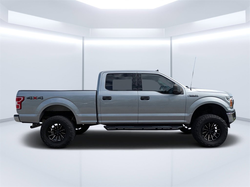 2020 Ford F-150 XLT photo 2