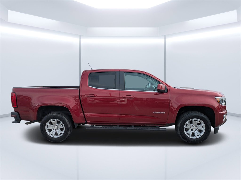 2019 Chevrolet Colorado LT photo 2