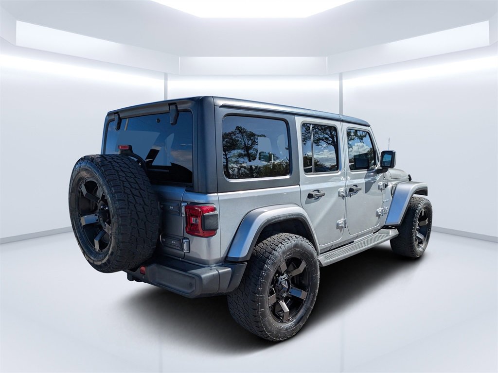 2018 Jeep Wrangler Unlimited Sahara photo 3