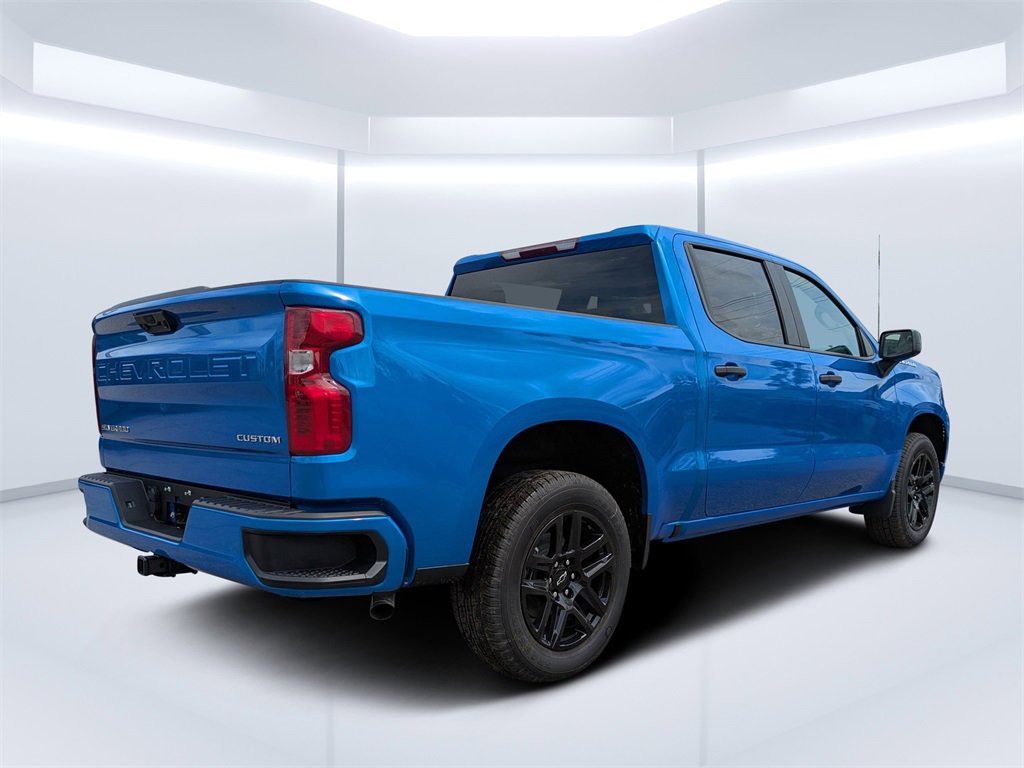 2026 Chevrolet Silverado 1500 Custom photo 2