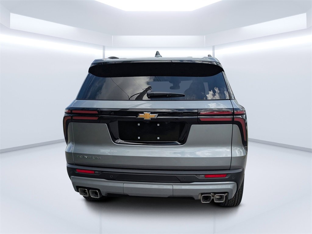 2026 Chevrolet Traverse photo 3