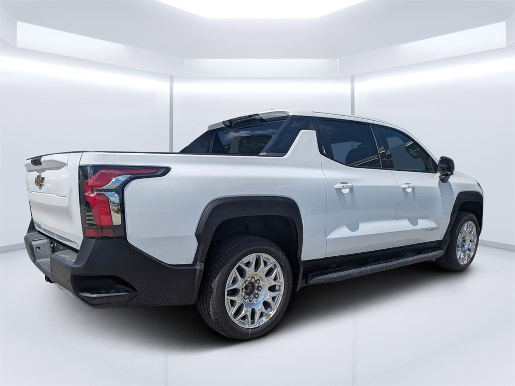 2025 Chevrolet Silverado EV LT photo 3