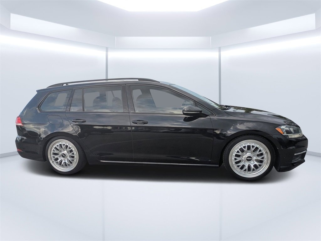 Used 2018 Volkswagen Golf SportWagen SE with VIN 3VWD17AU8JM753764 for sale in Saint Augustine, FL