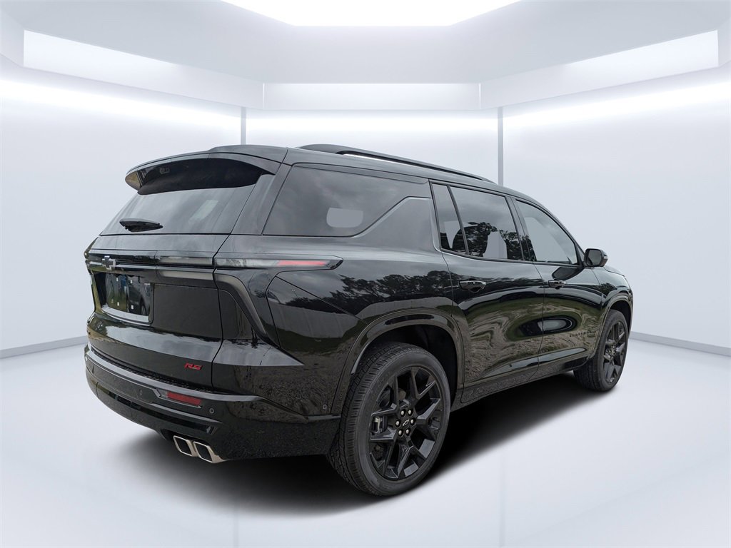 2026 Chevrolet Traverse RS photo 2
