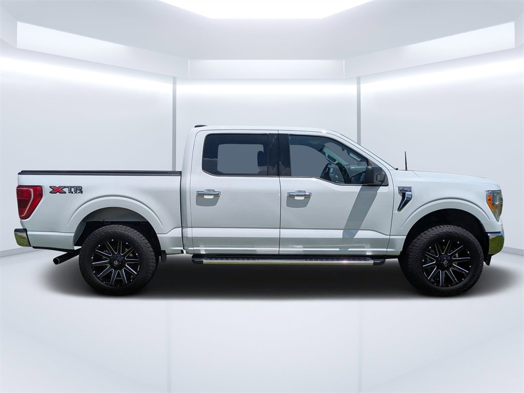 2022 Ford F-150 XLT photo 2