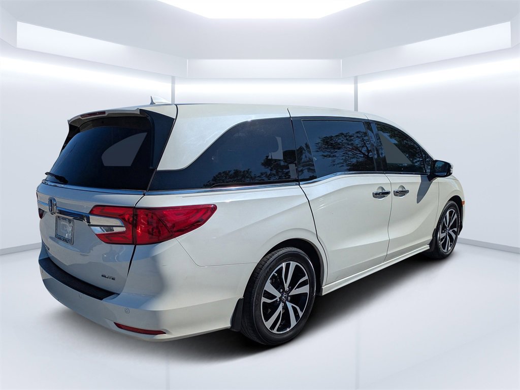 2018 Honda Odyssey Elite photo 3