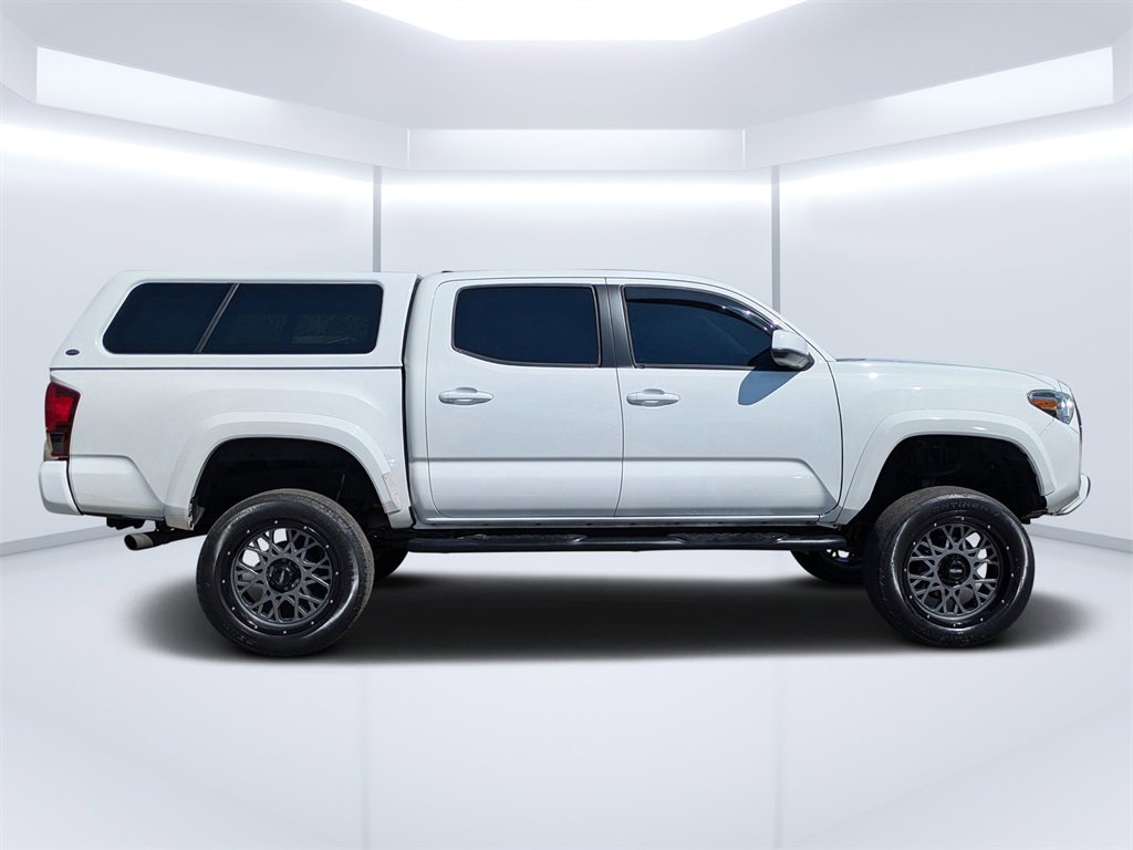 2019 Toyota Tacoma SR5 V6 photo 2