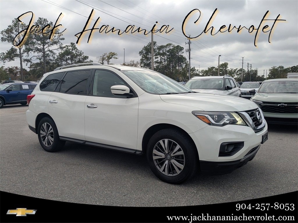 2017 Nissan Pathfinder SV