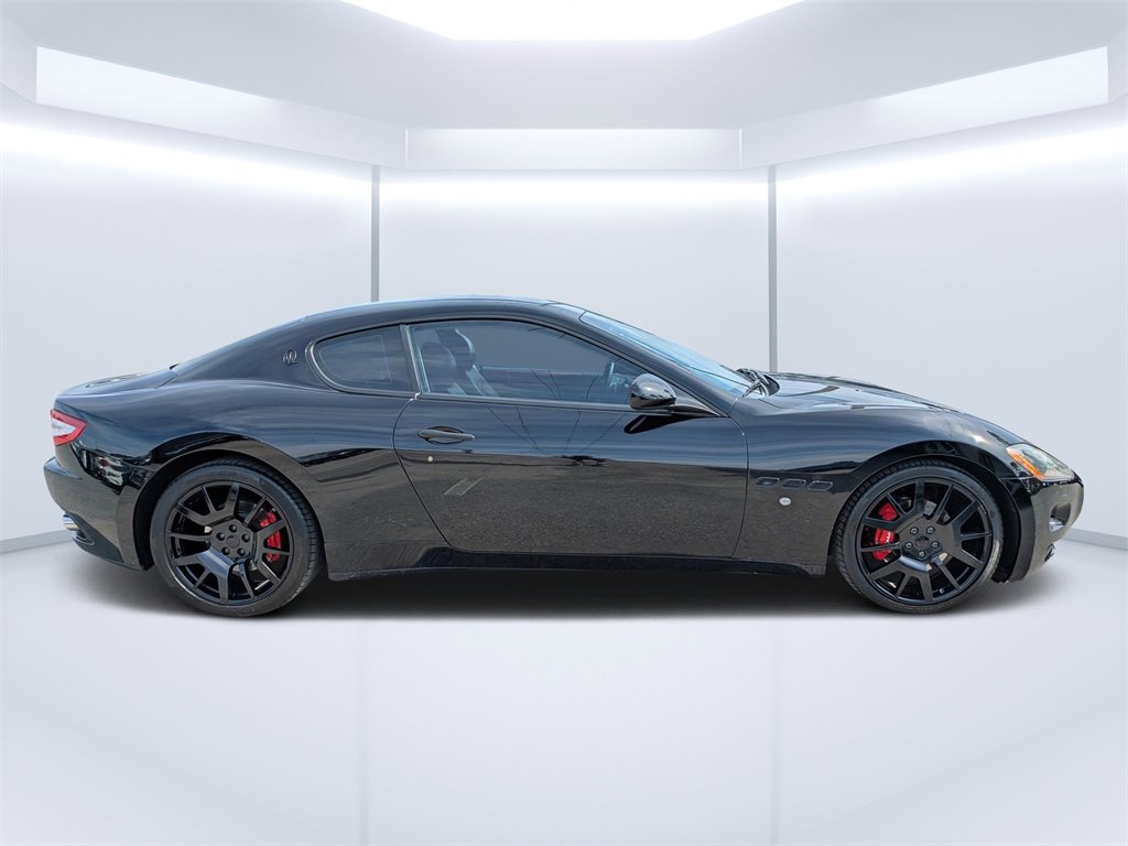2009 Maserati Granturismo S Automatic photo 2