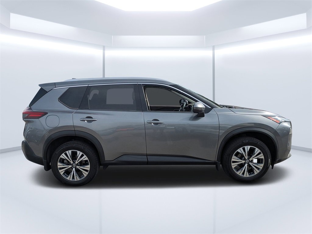 2021 Nissan Rogue SV AWD photo 2