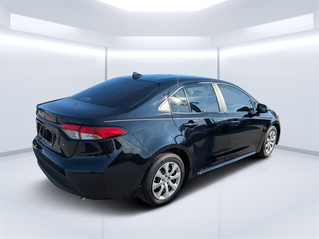 Used 2024 Toyota Corolla LE Sedan