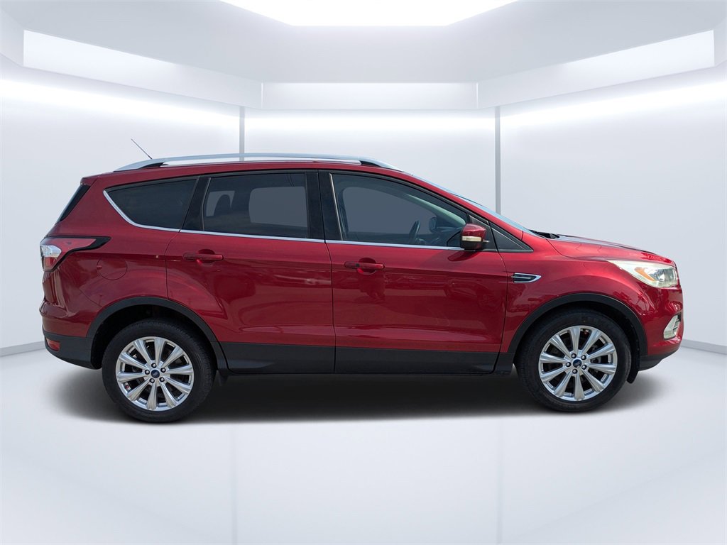 2017 Ford Escape Titanium photo 2