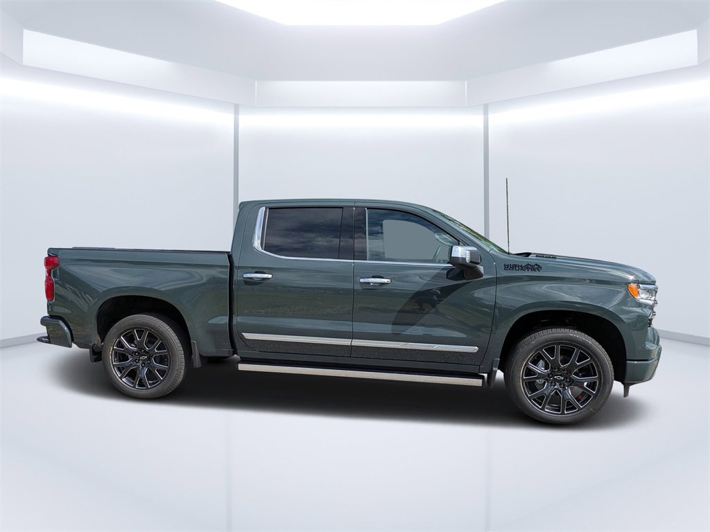 2026 Chevrolet Silverado 1500 High Country photo 2