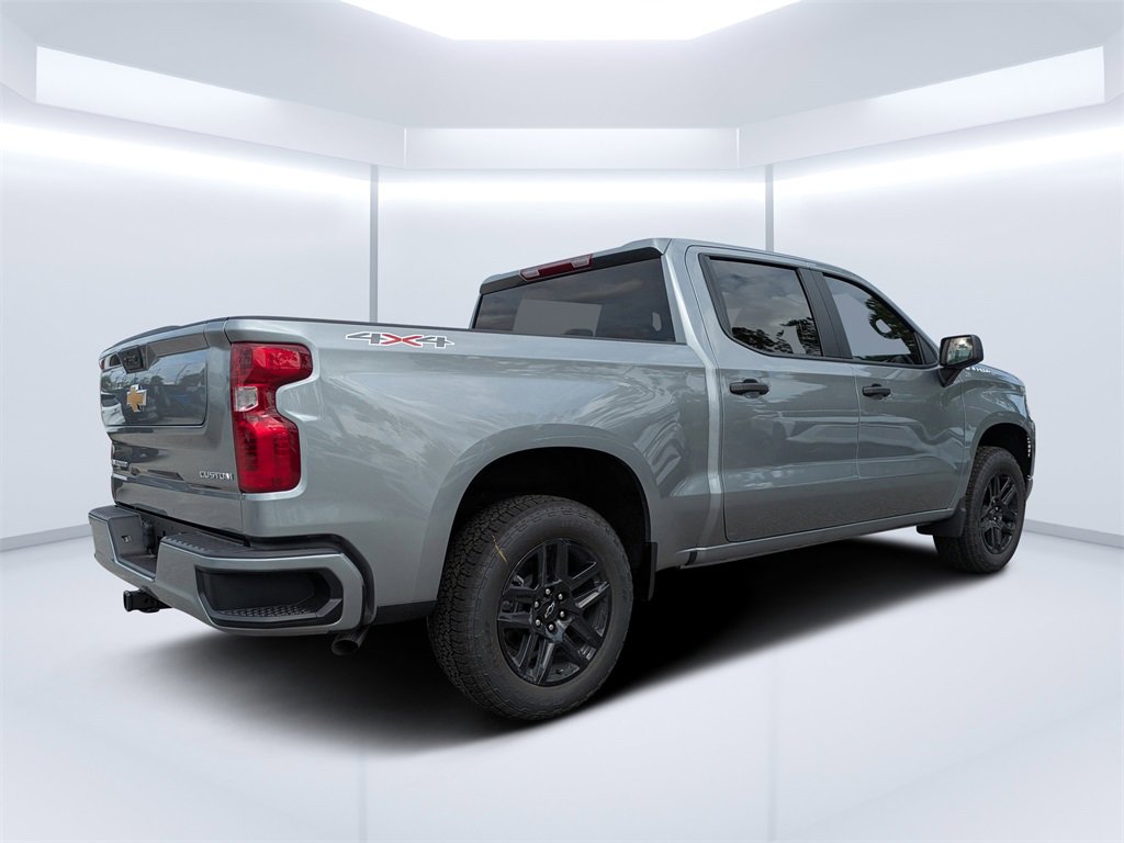 2026 Chevrolet Silverado 1500 Custom photo 2