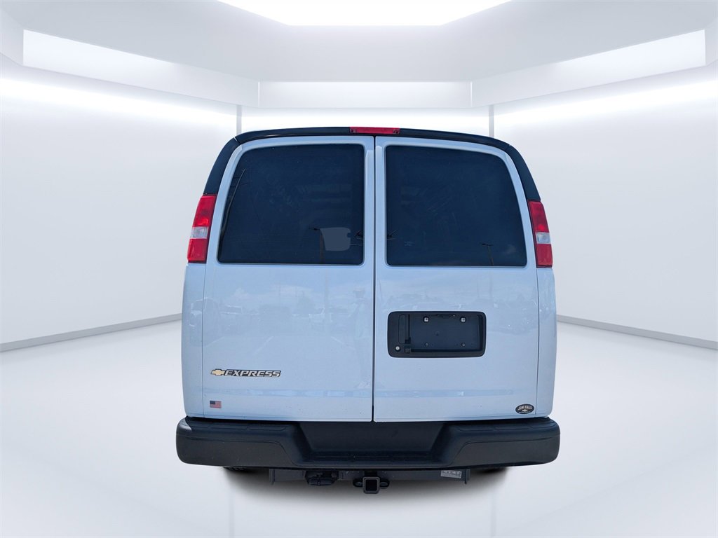 2024 Chevrolet Express Cargo 2500 Van photo 2