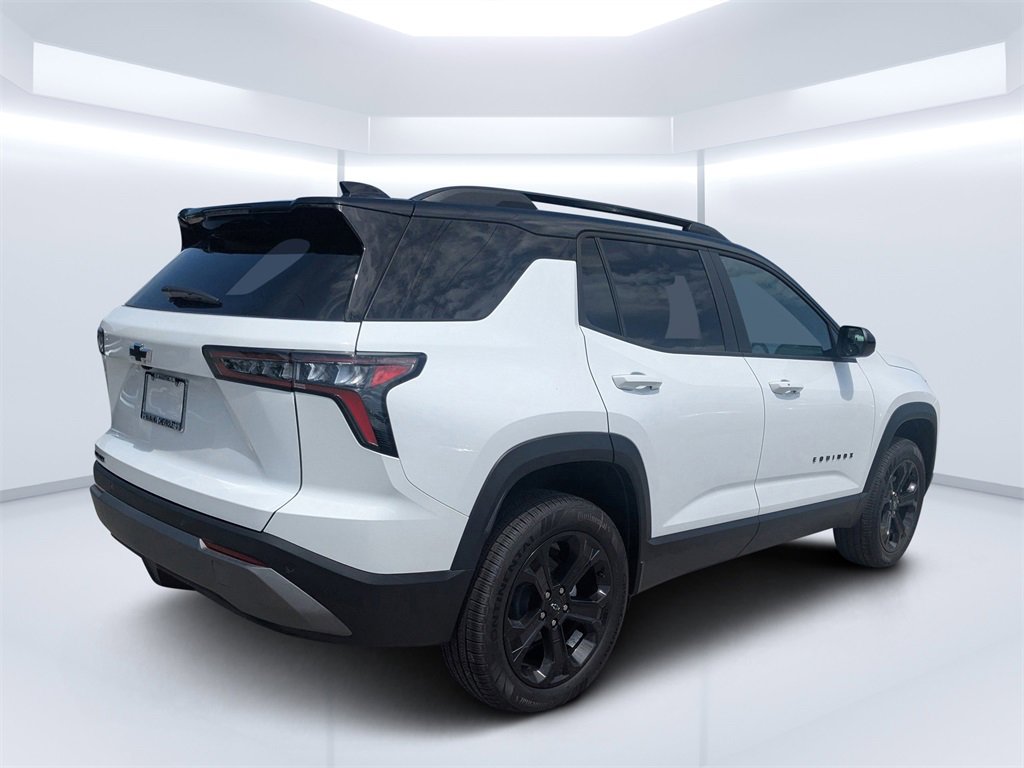 2026 Chevrolet Equinox LT photo 3