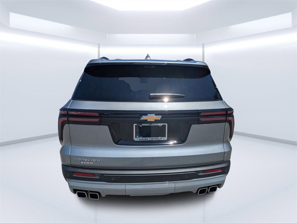 2026 Chevrolet Traverse photo 3