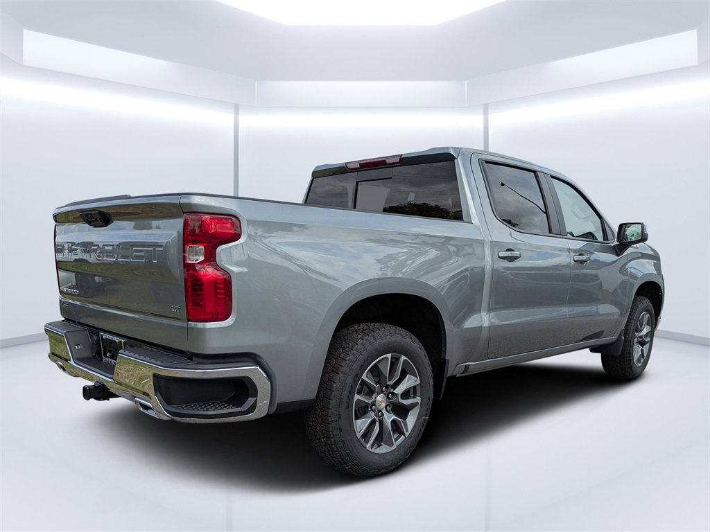 2026 Chevrolet Silverado 1500 LT photo 3