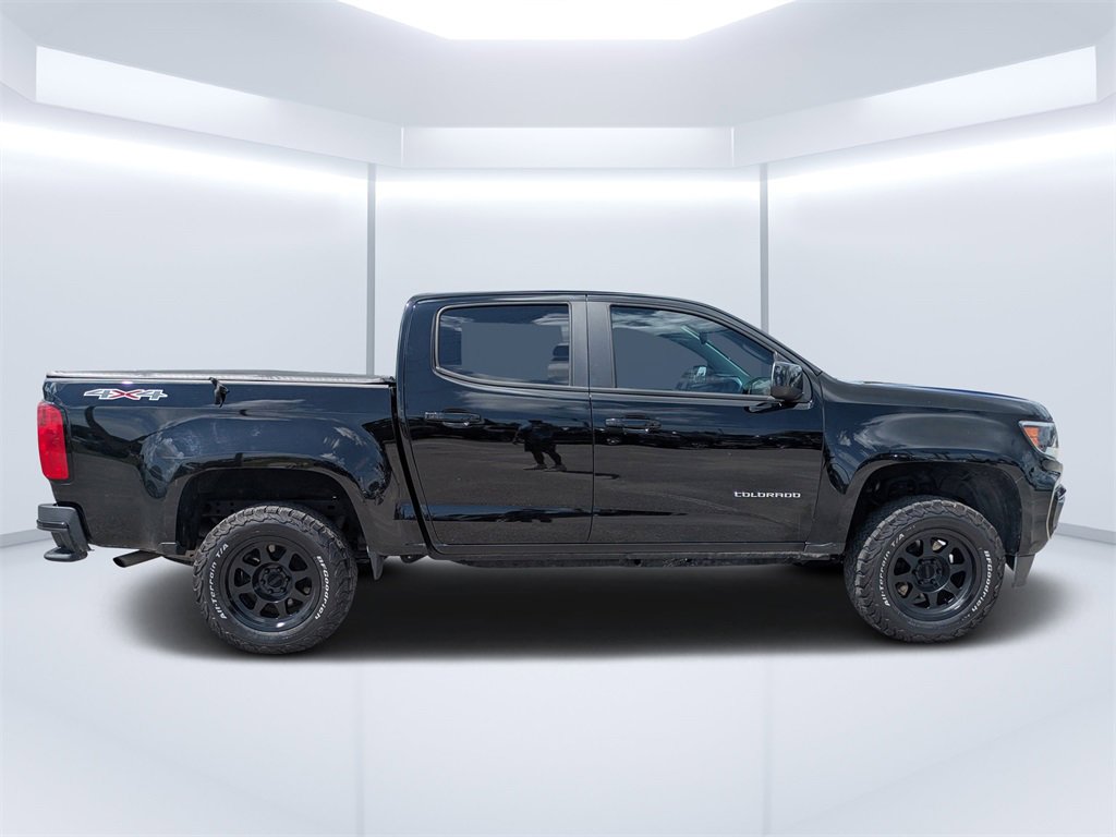 2021 Chevrolet Colorado LT photo 2