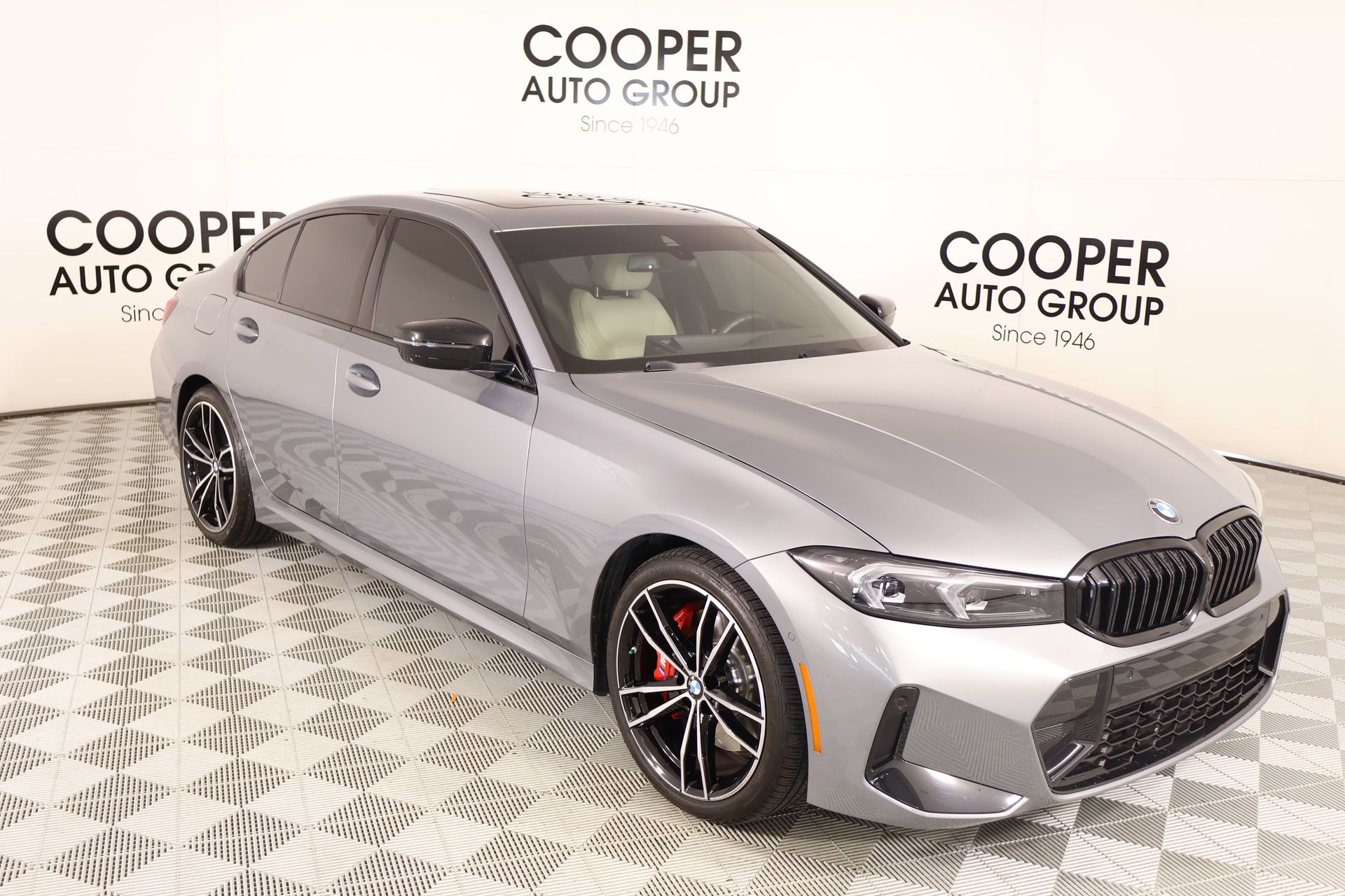 2024 BMW 3 Series 330i