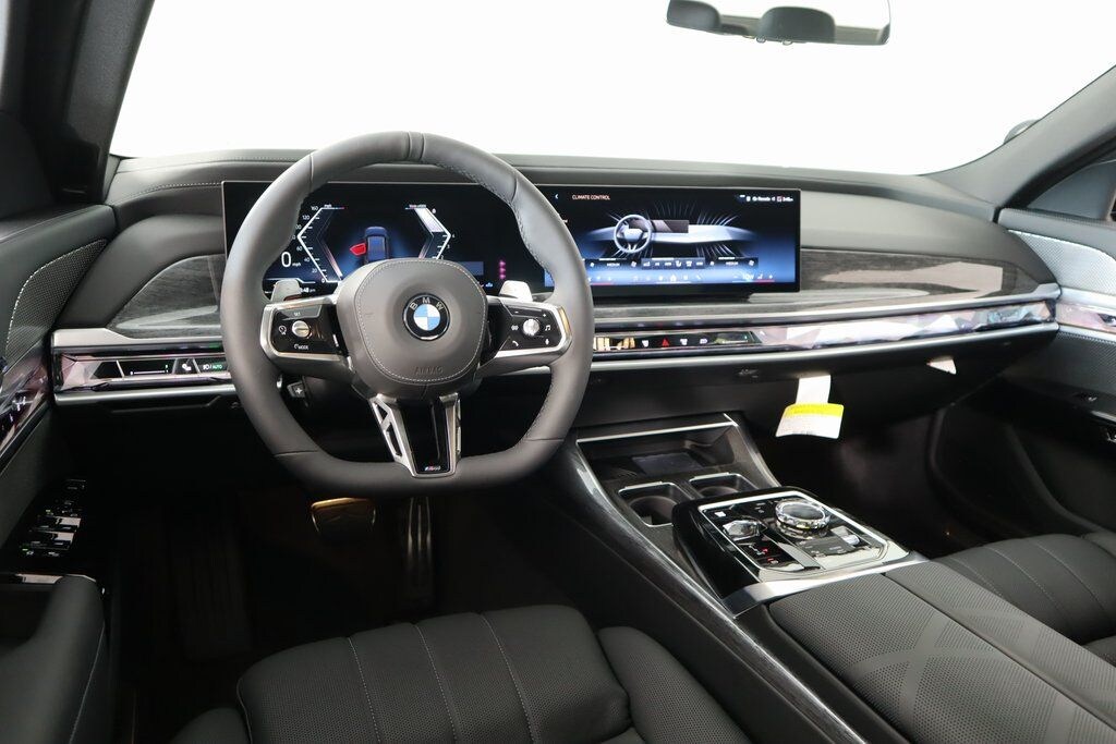 Used 2025 BMW 760i xDrive Sedan