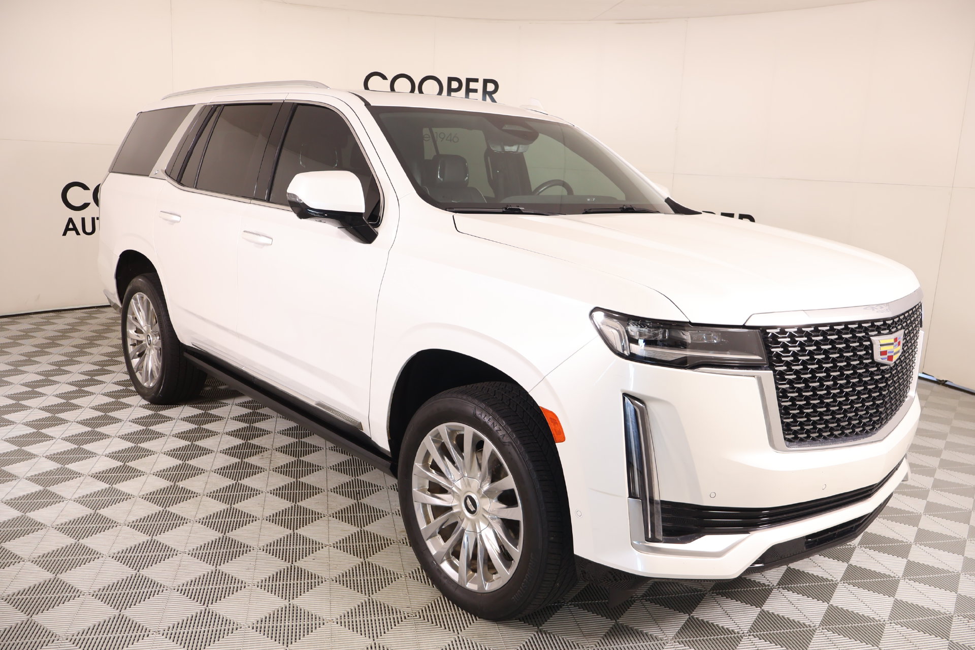Used 2024 CADILLAC Escalade Premium Luxury SUV