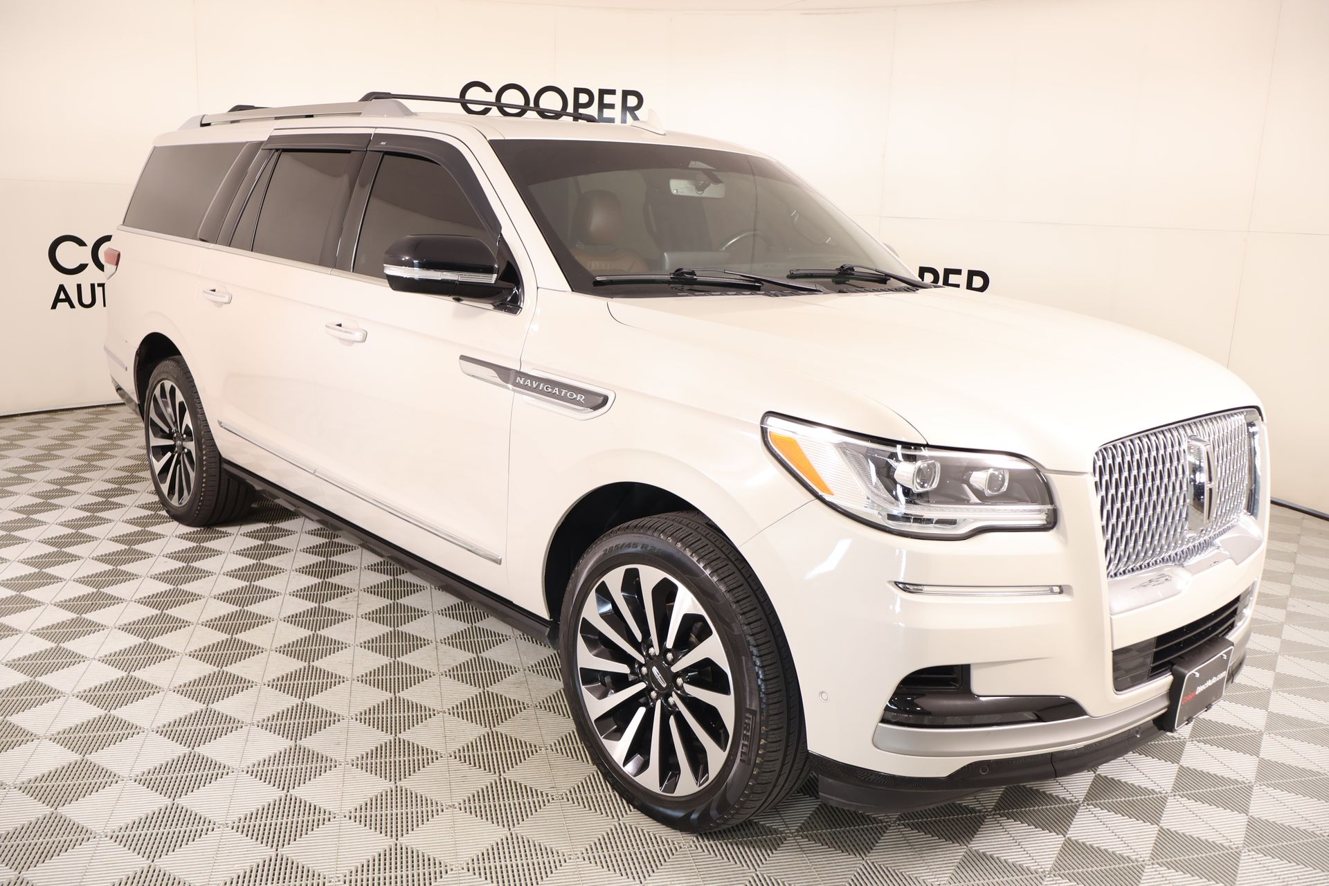 2023 Lincoln Navigator