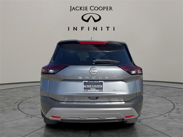 2023 Nissan Rogue SV photo 4