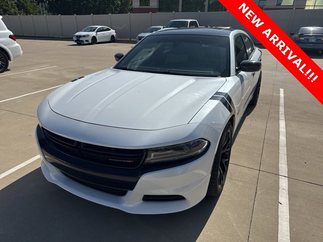 2015 Dodge Charger R/T photo 2