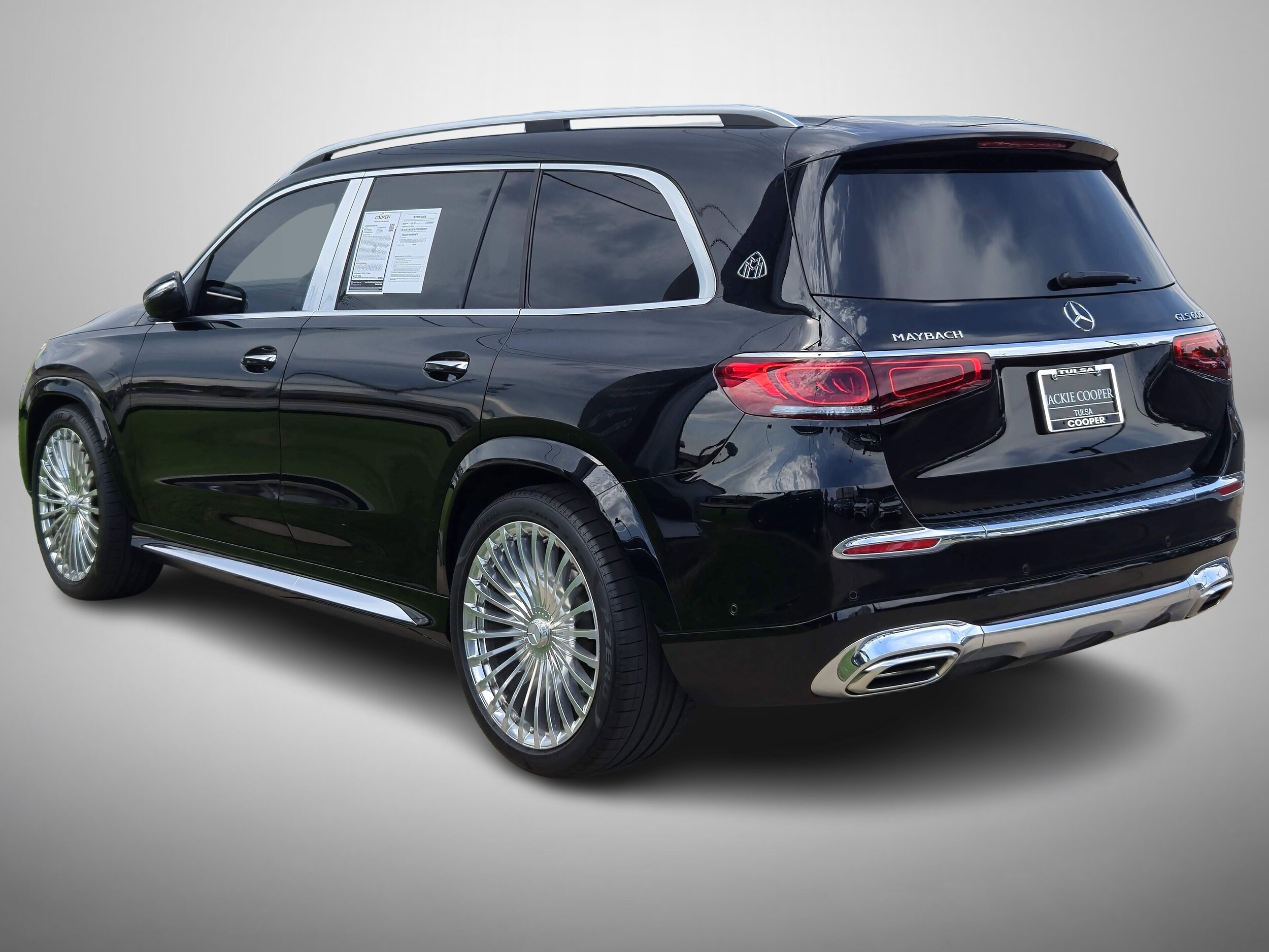 2021 Mercedes Benz GLS Maybach 600 4MATIC photo 3