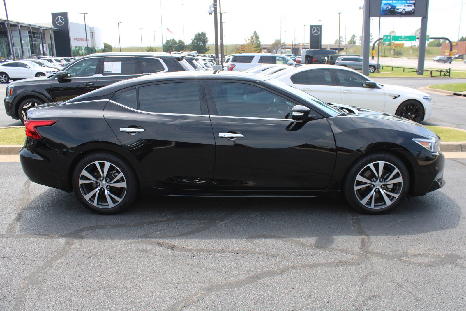 Used 2016 Nissan Maxima SL with VIN 1N4AA6AP5GC905221 for sale in Tulsa, OK