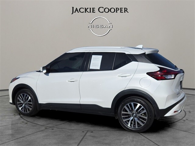 2022 Nissan Kicks SV photo 3