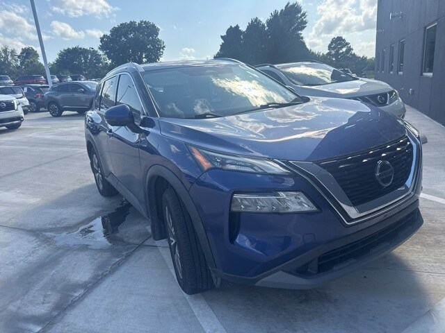 2021 Nissan Rogue SV photo 3