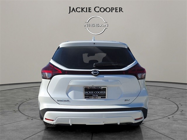 2022 Nissan Kicks SV photo 4