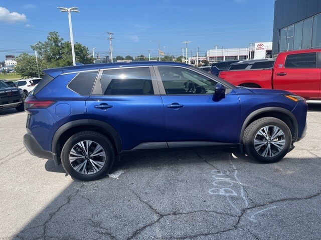 2023 Nissan Rogue SV photo 4
