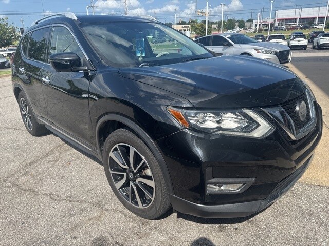 2019 Nissan Rogue SL photo 3