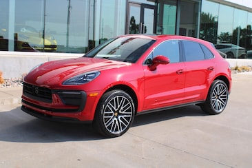 2025 Porsche Macan AWD