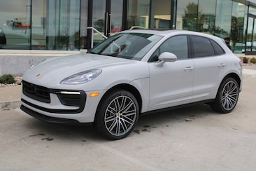 2025 Porsche Macan AWD