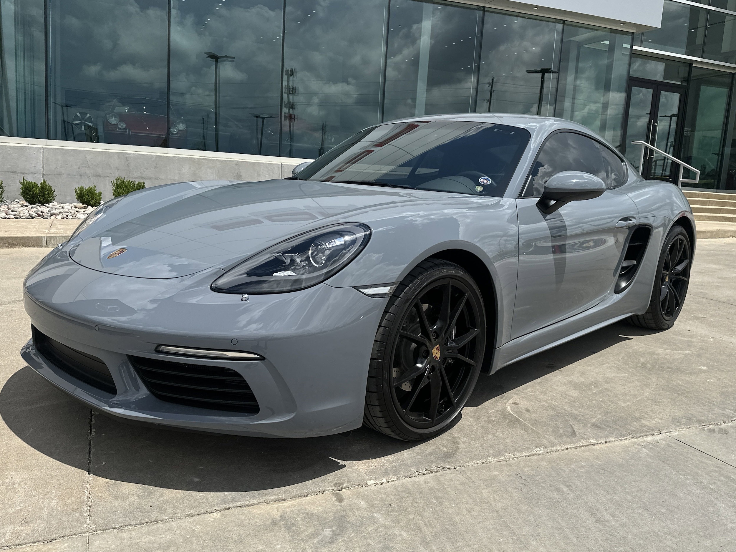2024 Porsche 718 Cayman Style Edition