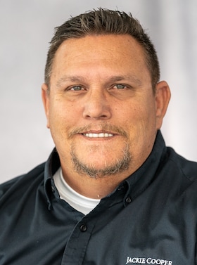 Staff member Mike McKie from ID_2f181e27a827