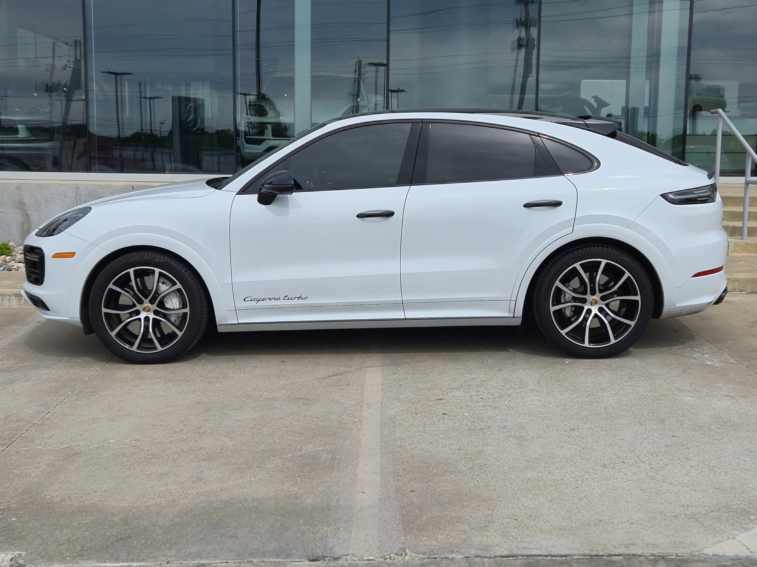 Certified 2022 Porsche Cayenne Coup Turbo with VIN WP1BF2AY3NDA58142 for sale in Tulsa, OK