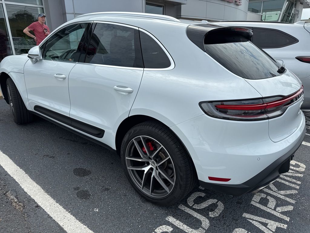 2024 Porsche Macan S photo 4