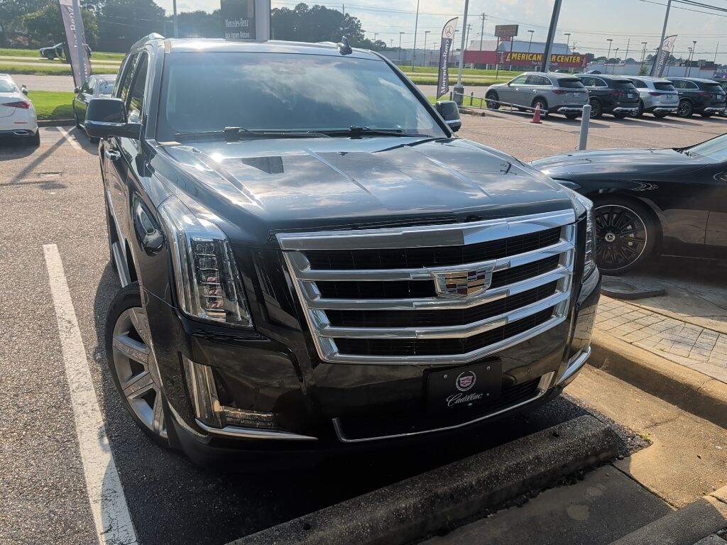 Used 2018 CADILLAC Escalade Luxury SUV