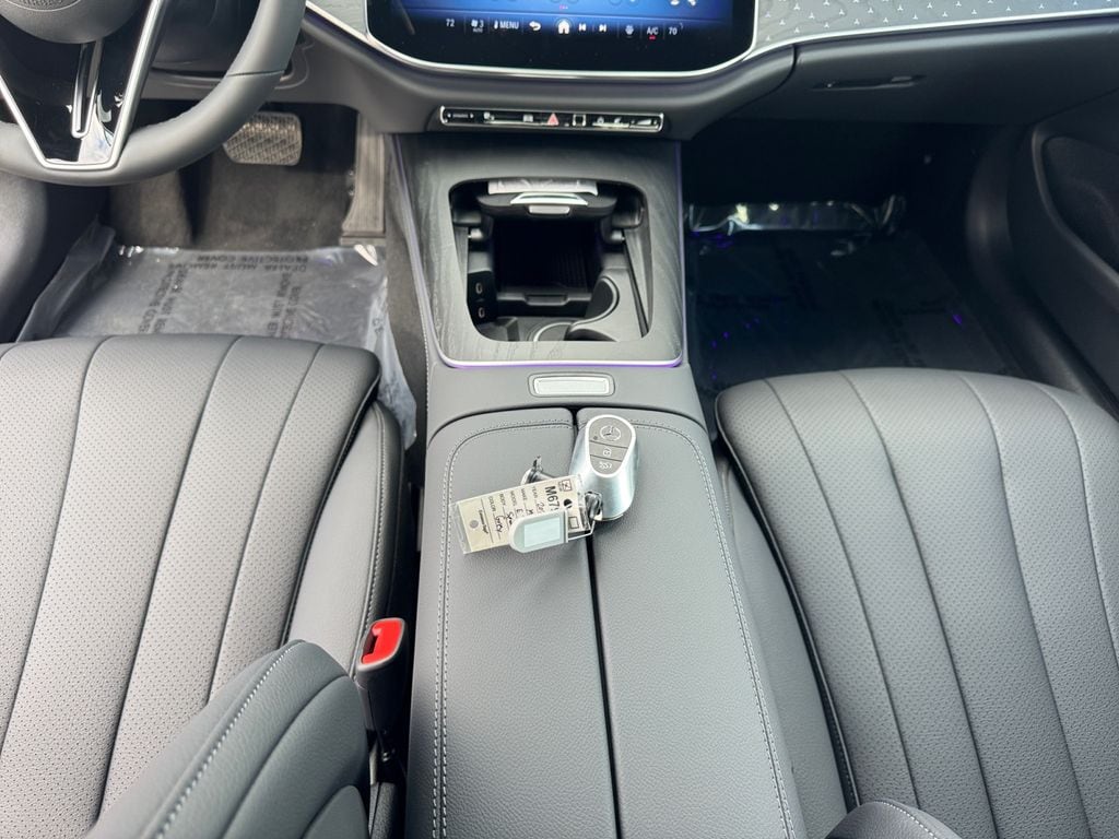 2026 Mercedes-Benz E-Class E350 - Photo 11