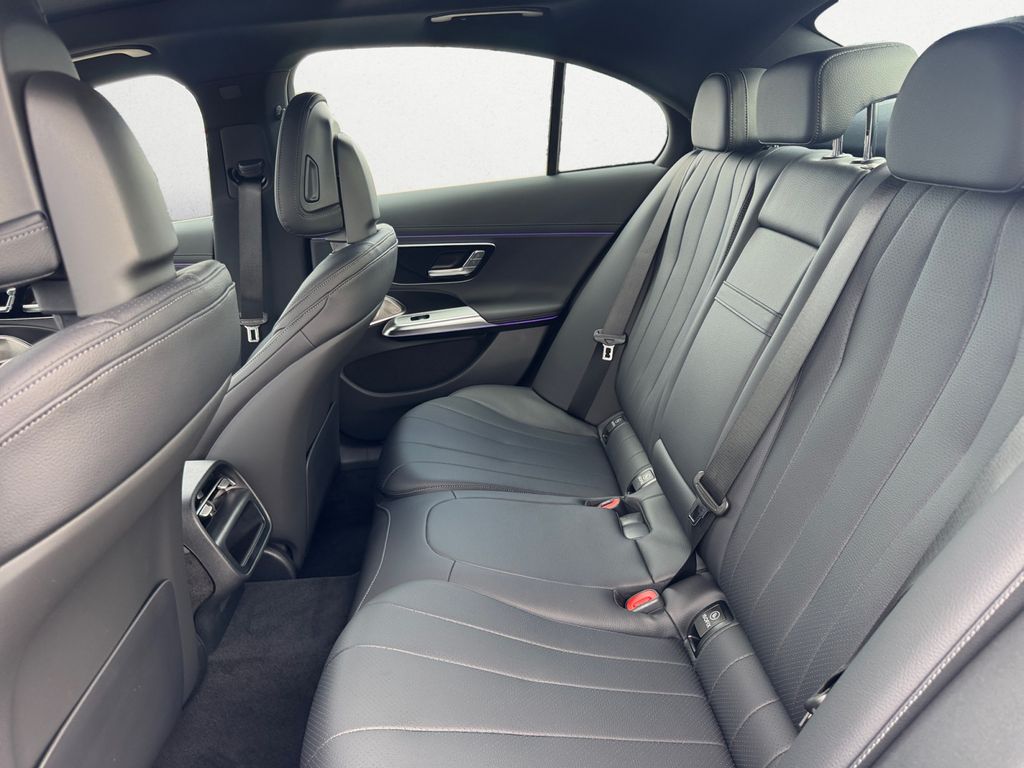 2026 Mercedes-Benz E-Class E350 - Photo 13