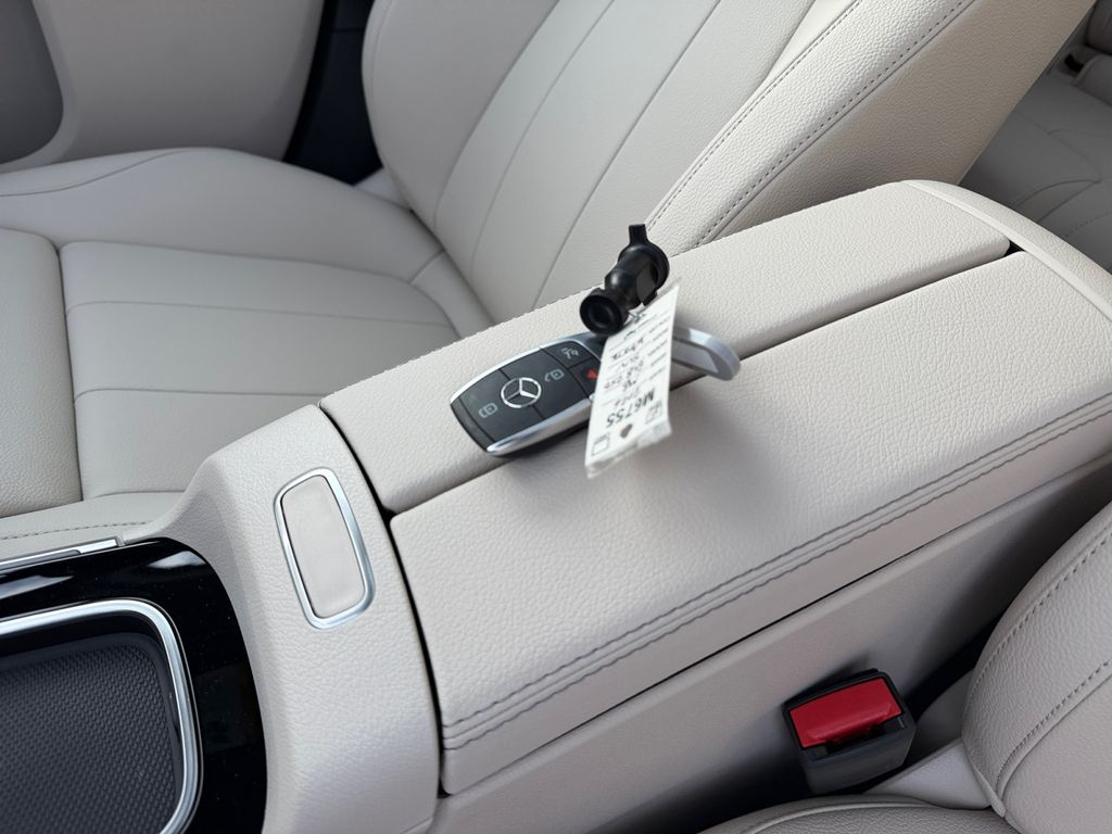 2026 Mercedes-Benz GLB GLB 250 - Photo 26