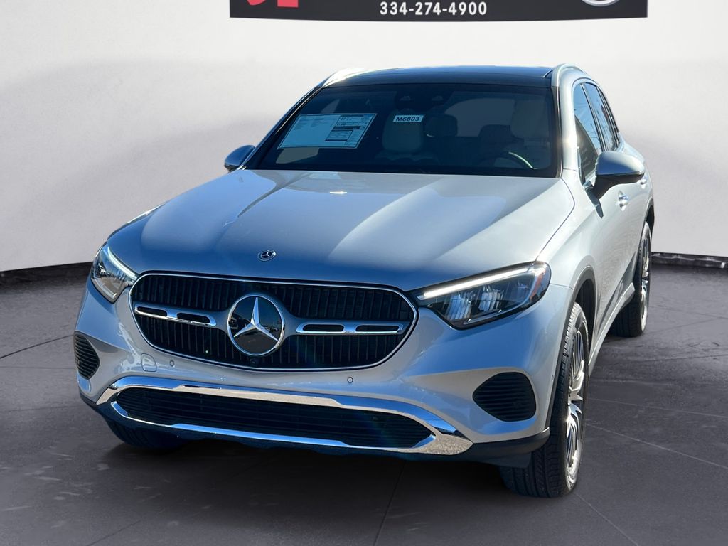 2026 Mercedes-Benz GLC GLC 300's photo