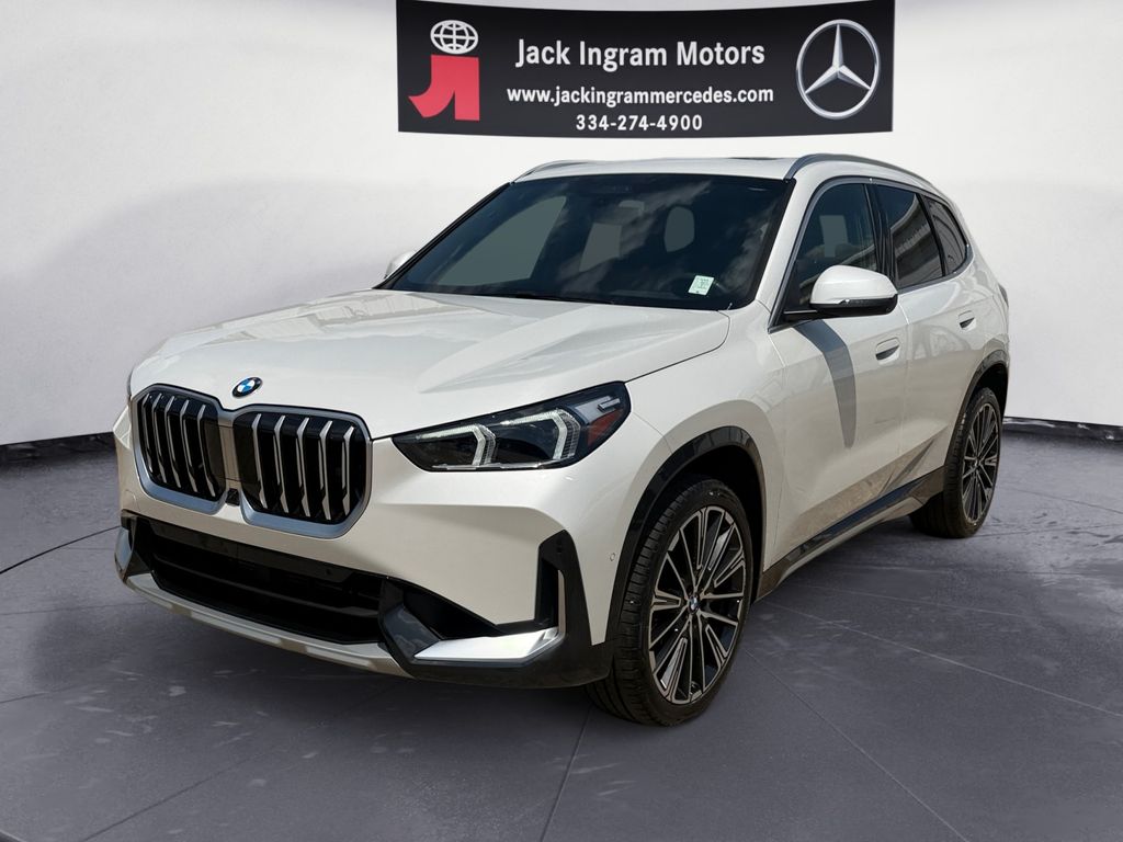 2025 BMW X1 xDrive28i's photo